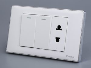 Bộ Công Tắc Ổ Cắm Nhựa Trắng Viền BẠC C27