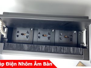 ổ-cắm-điện-âm-bàn-họp-màu-đen-nắp-mở-2-chiều-thương-hiệu-nhật-bản